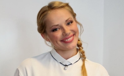 Звезда сериала «Реальные пацаны» Зоя Бербер крестила дочь