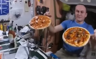 На МКС в условиях невесомости приготовили пиццу