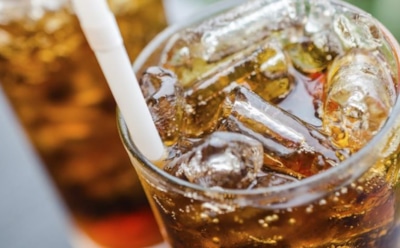 В Арабских Эмиратах сообщили о «подмешивании» ВИЧ в газировку