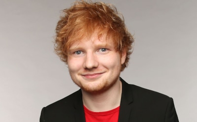 Названы самые популярные песни 2017 года