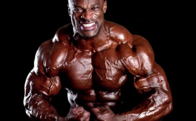 ТОП 10 самых накачанных людей