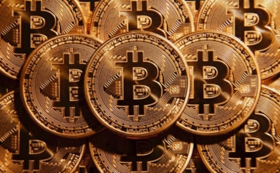 Стоимость биткоина превысила отметку в $18 тысяч