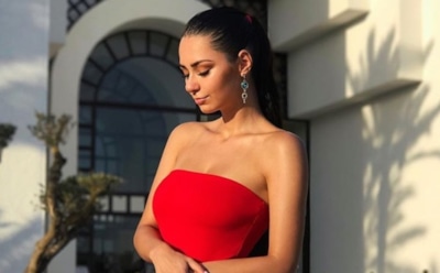 Хельга Лавкейти снялась в откровенном купальнике на пляже Бали