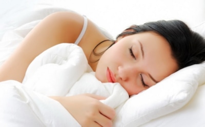 Ученый рассказал, какие продукты могут побороть бессонницу