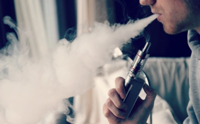 Ученые: реальными курильщиками становится половина вейперов