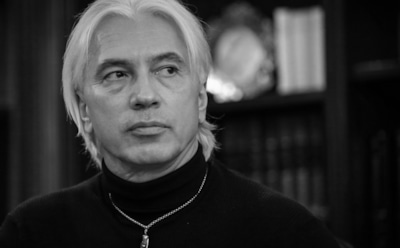 В Минкульте Красноярского края произошел скандал из-за урны с прахом Хворостовского