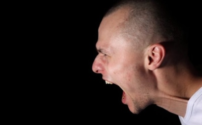 Ученые: нецензурная брань позволяет заглушить боль