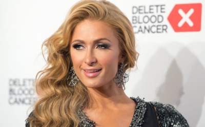 Пэрис Хилтон прилетела в Москву с новым бойфрендом и сообщила о свадьбе