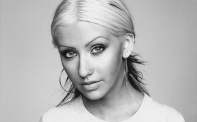 36-летняя Кристина Агилера продемонстрировала грудь в образе ковбоя