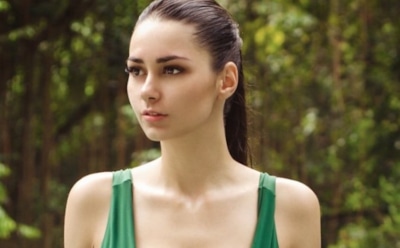 Хельга Лавкейти поразила поклонников снимком без бюстгальтера