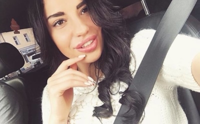 Звезда «Дома-2» Лиза Шароха возмутила откровенным нарядом в церкви