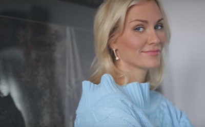 «Тебе пора»: Екатерина Гордон обратилась к Путину в новом клипе