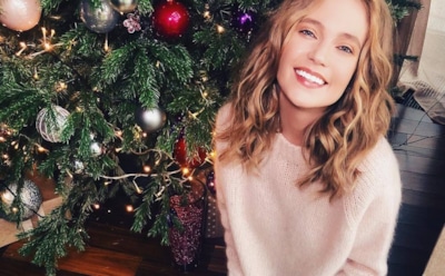 Глюкоза пришла на «Вечерний Ургант» в откровенном платье