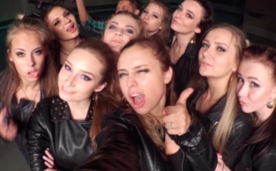 Танцовщицы из Новосибирска исполнили под песню Бейонсе сексуальный тверк