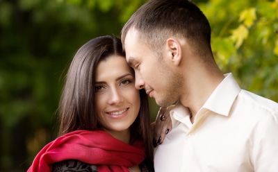 Запах партнера снижает уровень стресса у женщин – ученые