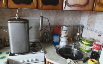 В пятиэтажке на Кубани произошел взрыв из-за самогонного аппарата