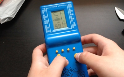 В США 20-летняя девушка обручилась с тетрисом