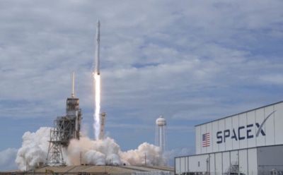 СМИ: SpaceX не смогла вывести на орбиту секретный спутник