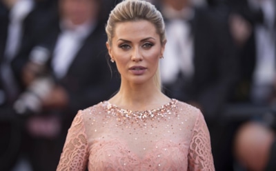 Виктория Боня показала откровенный снимок в купальнике