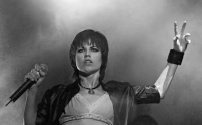 Скончавшаяся солистка The Cranberries хотела записать новую версию песни Zombie