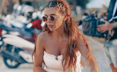 Анна Седокова взбудоражила фанатов пышной грудью в бикини