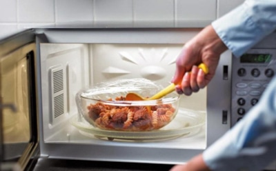 Ученые объяснили опасность микроволновок для человечества