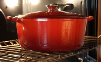 Ученые: кухонная посуда возглавляет рейтинг бытовых предметов, способных вызвать рак