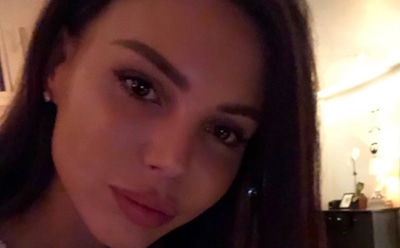 Самойлова показала восхитительную фигуру в сексуальном купальнике