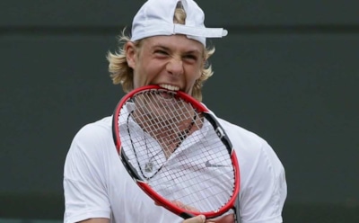 Теннисист Шаповалов с четвертого раза смог снять кожуру с банана