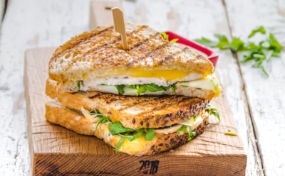 Ученые заявили об опасности бутербродов для окружающей среды