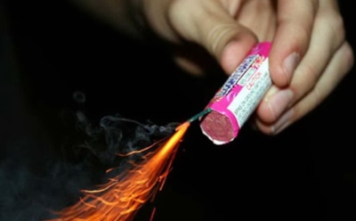 В Китае школьник бросил петарду в канализацию и открыл «портал в ад»