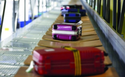 Таможня начала отслеживать дорогие покупки россиян за границей