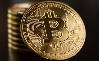 Курс биткоина к доллару упал ниже $10 тыс