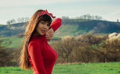 Модель Playboy Мария Лиман показала голое тело, прикрытое банным полотенцем