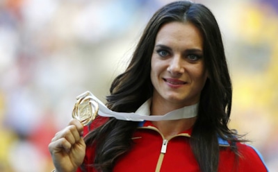 Елена Исинбаева занимается спортом, несмотря на 9-й месяц беременности