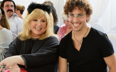 Алла Пугачева удивила поклонников соблазнительным танцем