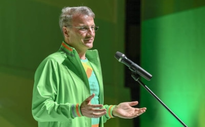 Греф поймал работников Сбербанка на майнинге