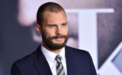 Джейми Дорнан призвал не повторять сцену с мороженым из «50 оттенков свободы»