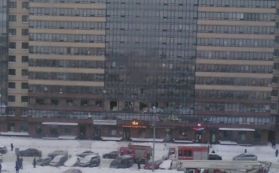 Мощный взрыв прогремел в жилом доме Петербурга, есть пострадавшие