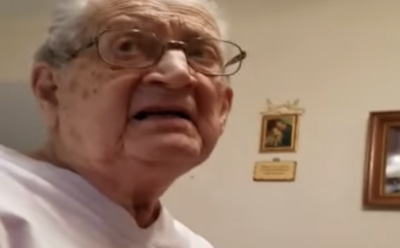 Ролик с 98-летним мужчиной, узнавшим возраст, стал вирусным в Сети