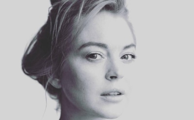 Линдсей Лохан показала пышную грудь в купальнике в Дубае