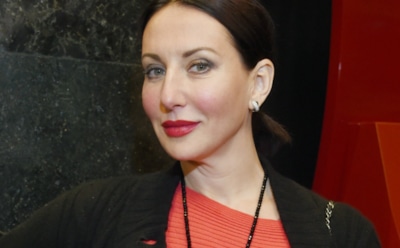 Алика Смехова заинтриговала подписчиков снимком со взрослым сыном