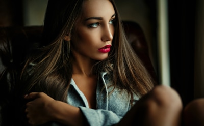 Анюта Рай похвасталась идеальной фигурой в белом купальнике