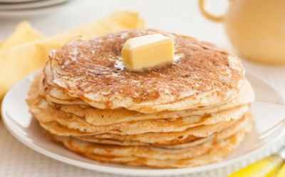 Диетологи рассказали, как не растолстеть за неделю Масленицы