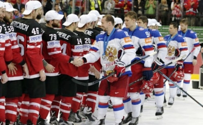 Хоккеистам России и США на Олимпиаде запретили жать друг другу руки