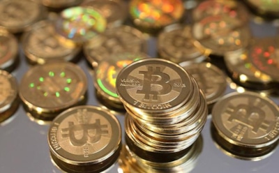 Курс биткоина незначительно упал после стремительного роста