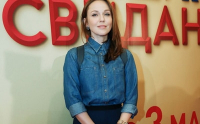 Альбина Джанабаева расплакалась в эфире, вспоминая детство