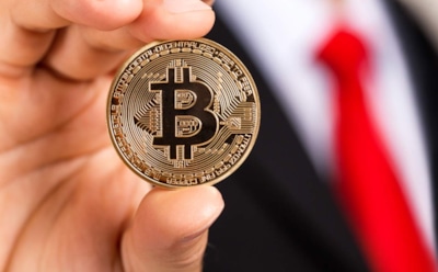 Курс биткоина к доллару упал до $10 тыс