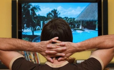 Ученые рассказали об опасности увлечения сериалами