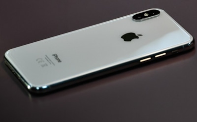 Полиция жалуется на экстренные вызовы с iPhone, которые «звонят сами»